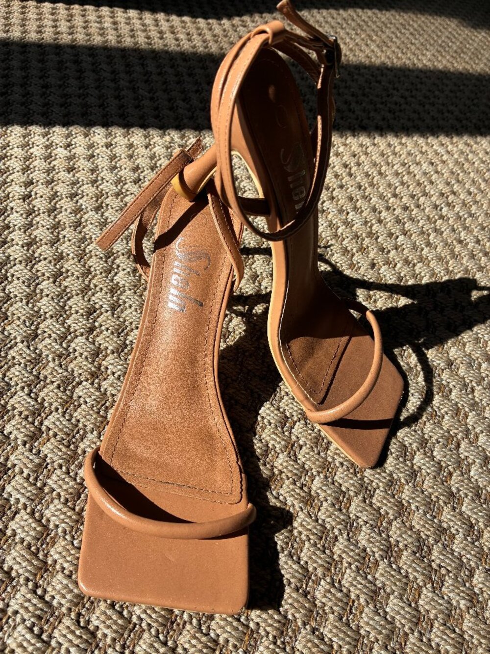 Sheln, size 7.5 womens shoes, tan, EXCELLENT condition see photos